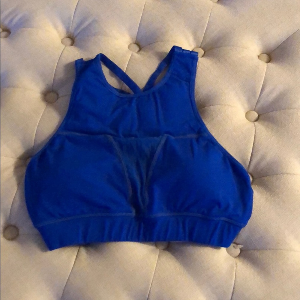 Sports bra